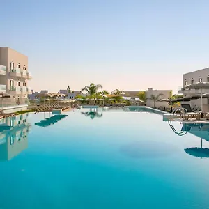 **** Hotel Atlantica Aqua Blue Cyprus
